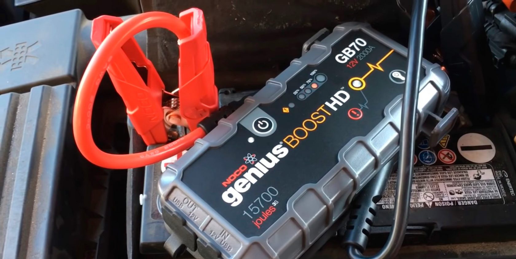 4 Best Jump Starters For Diesel of 2021 [Battery Boosters]